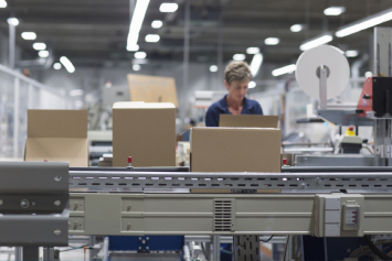warehouse conveyor systems